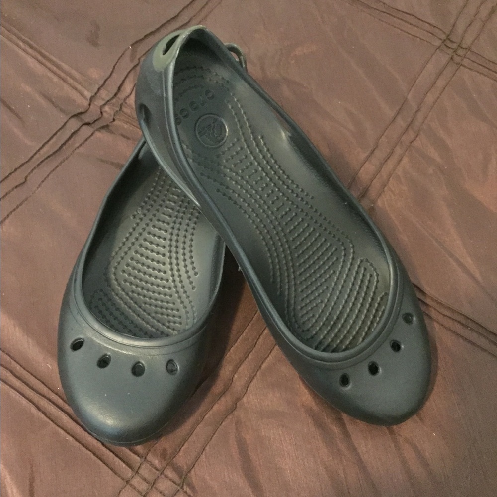 Crocs W9 Black w/ Gray Accent Flats